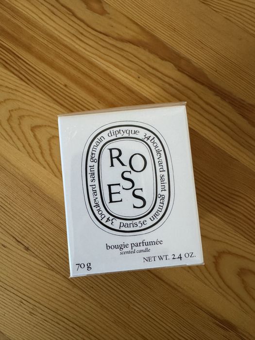 Оригинална свещ Diptyque ROSES, 70 g, c плик