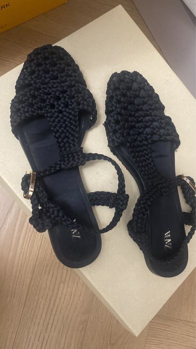 Сандали Zara 10000
