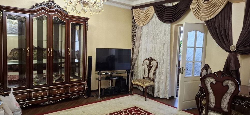 Продается квартира в Яшнабадском районе Тузел-2. 4х комнатная 92м2.