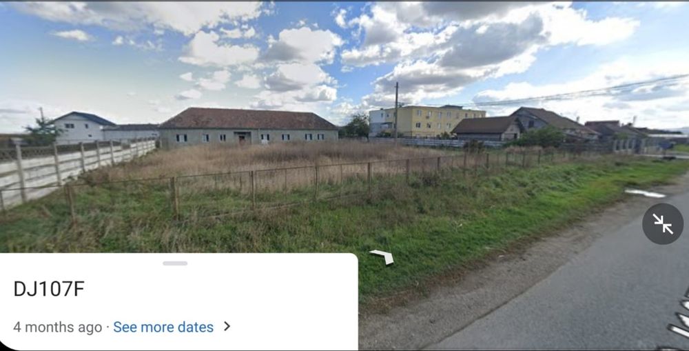 PF inchiriez 3 parcele de teren cu cladiri, iesire directa la asfalt