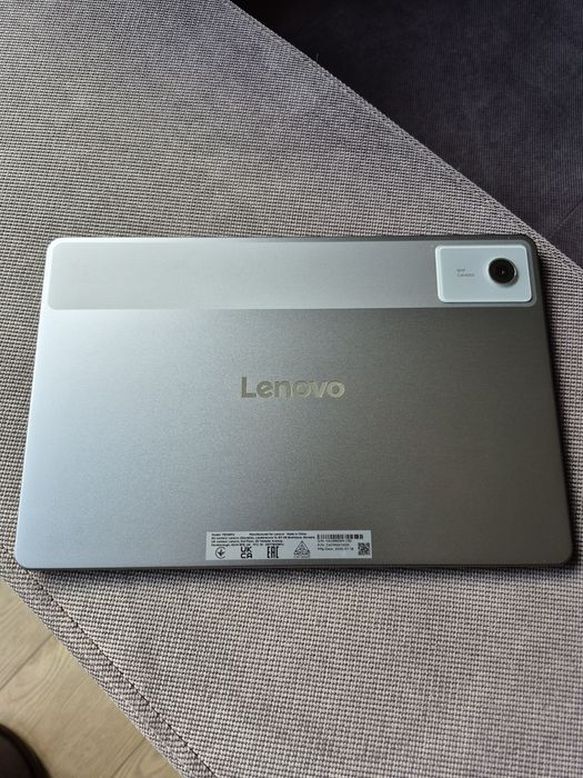 11 инча Таблет LENOVO IDEA TAB с оригинален кейс и писалка