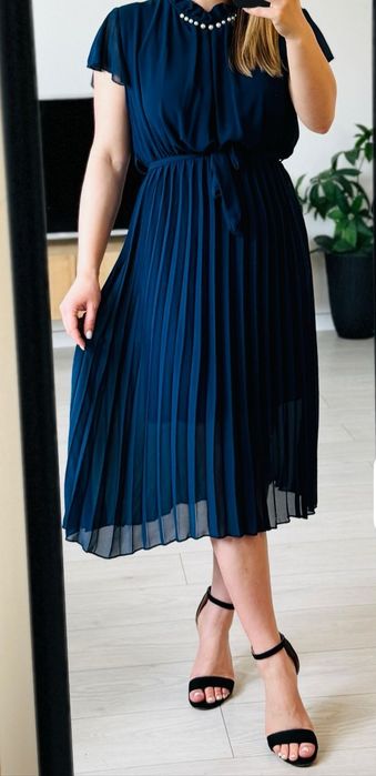 Vând rochie bleumarin