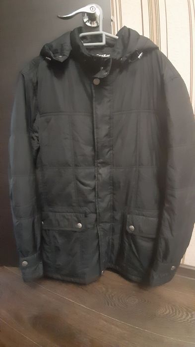 Продаю куртку тёплую