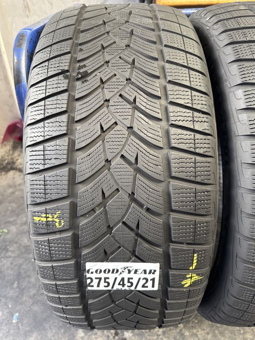 275/45/21 Good Year M+S