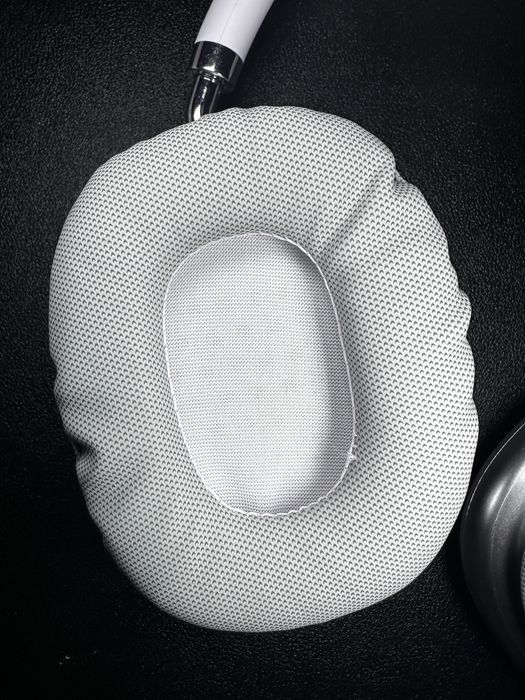 AirPods Max • Premium • Sigilate