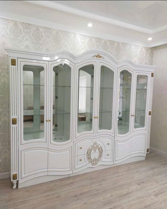 Сервант горка сатылады 190000 басталады