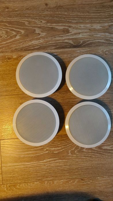 Set 4 boxe/difuzoare încastrabile, pentru tavan fals sau pereti rigips.
