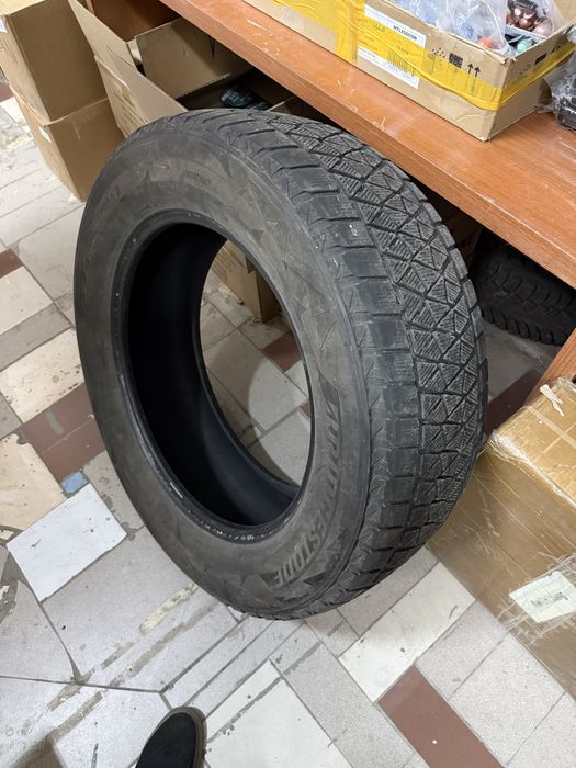 Продам диски с резиной R20