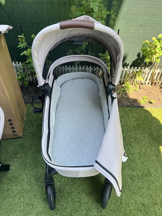 Carucior 2 in 1 Hauck Walk  N Care, stare foarte buna