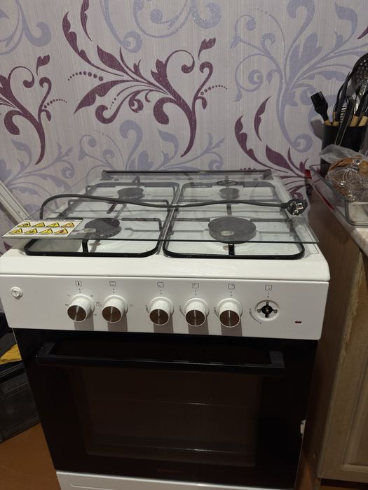 Продам газовую плиту