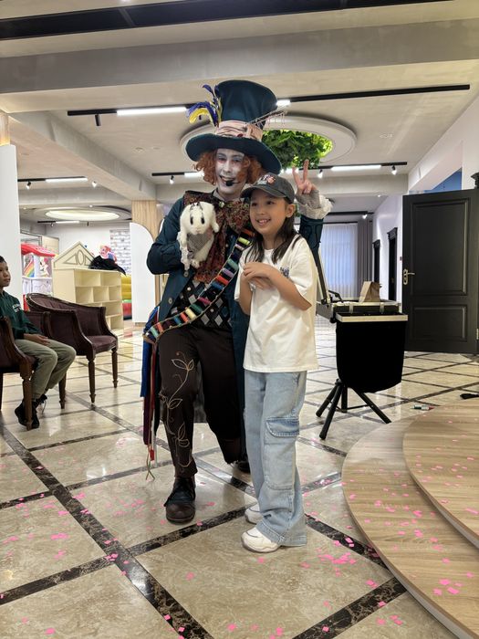 Фокусник «Безумный шляпник» на ваш праздник