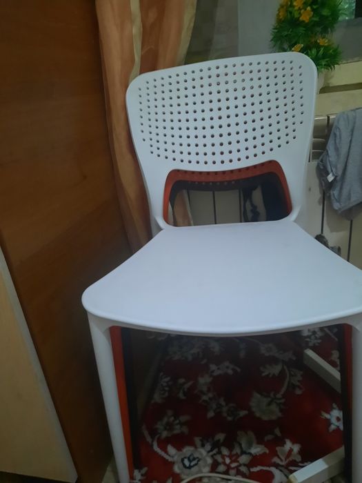 стулья пластиковые прочные