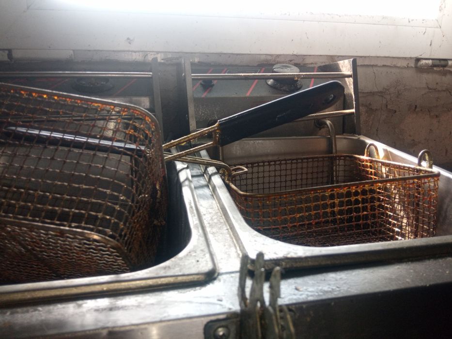 Продам фритюрницу