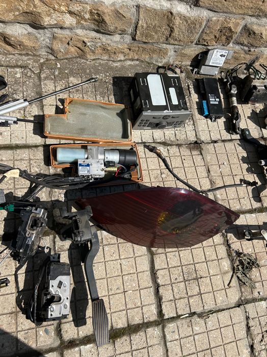 Части за opel tigra 2004 cabrio