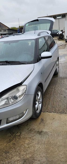 Usa stanga/dreapta,fata/spate skoda fabia 2013