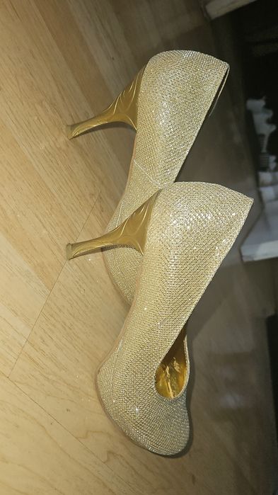 Официални дамски обувки за абитуриентски бал и др.