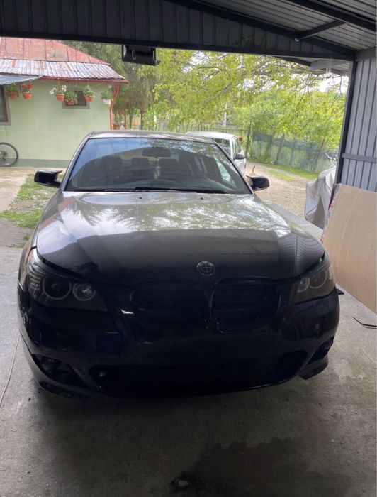 Faruri BMW Seria 5 E60 NFL bi-xenon + Angel Eyes custom