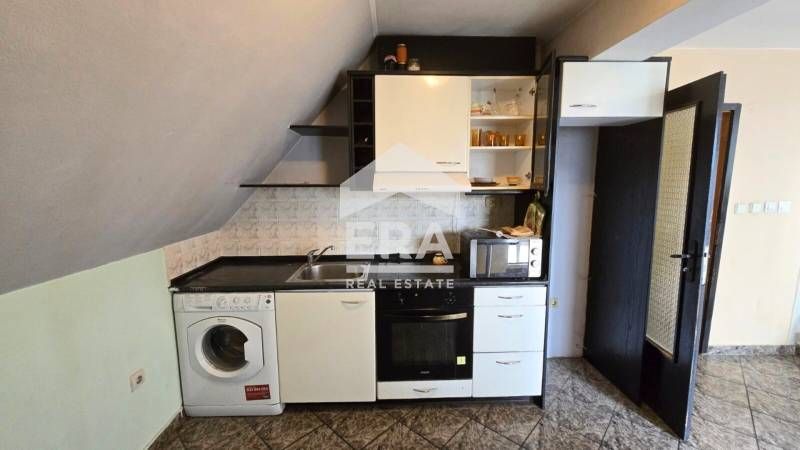 ЕРА ТЕРА предлага за продажба артистичен тристаен мезонет в един от на