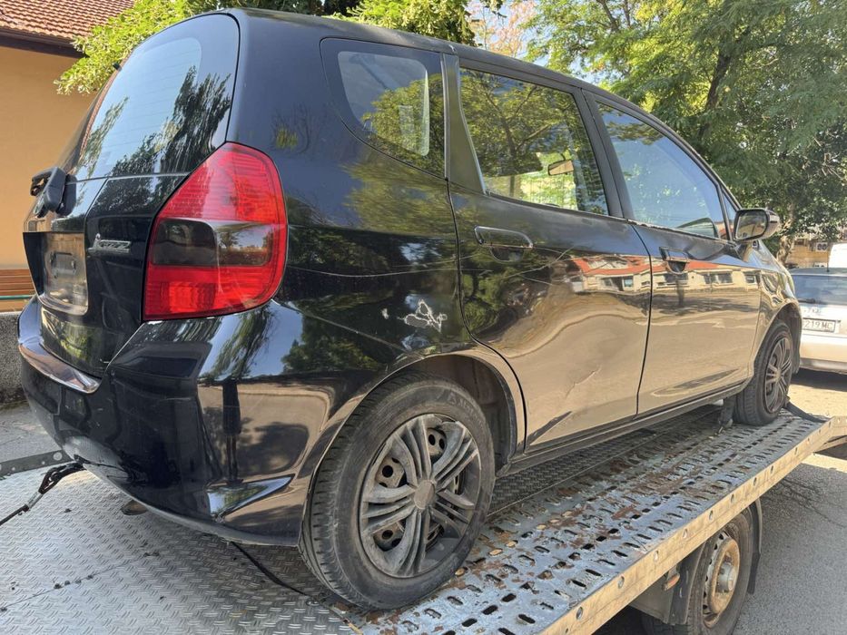 Honda Jazz 1.4i на части