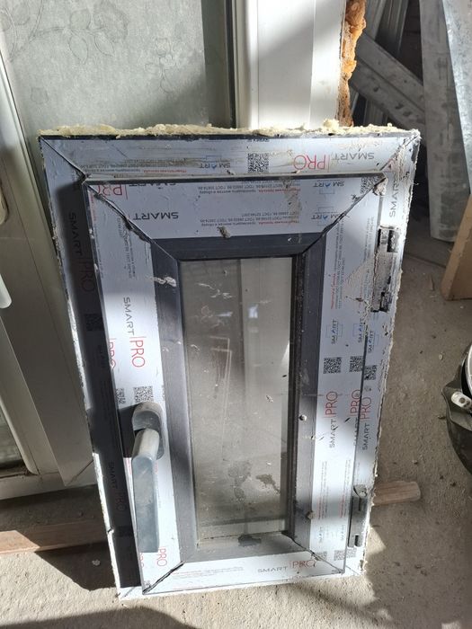 Пластик терезе срочно продам