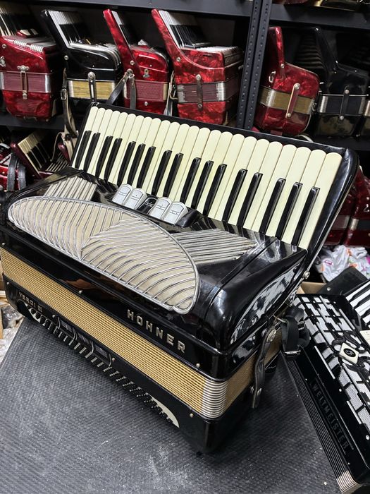 Acordeon Hohner Verdi 3 cu 120 de basi