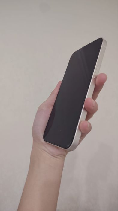 Apple iPhone 13 128GB белый