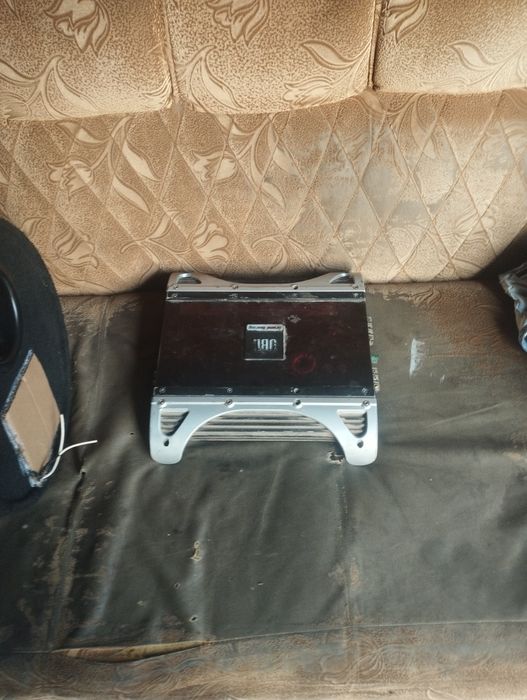 Продам буфер с усилителем.