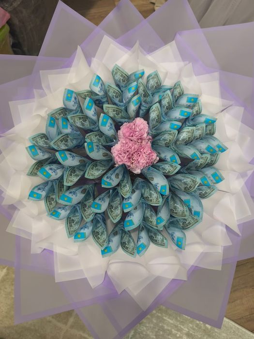 Готовый букет из денег