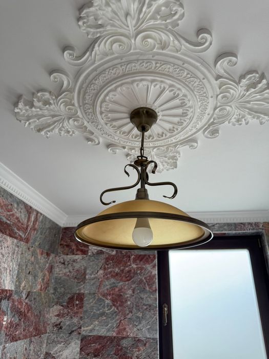 Corpuri de iluminat stil clasic