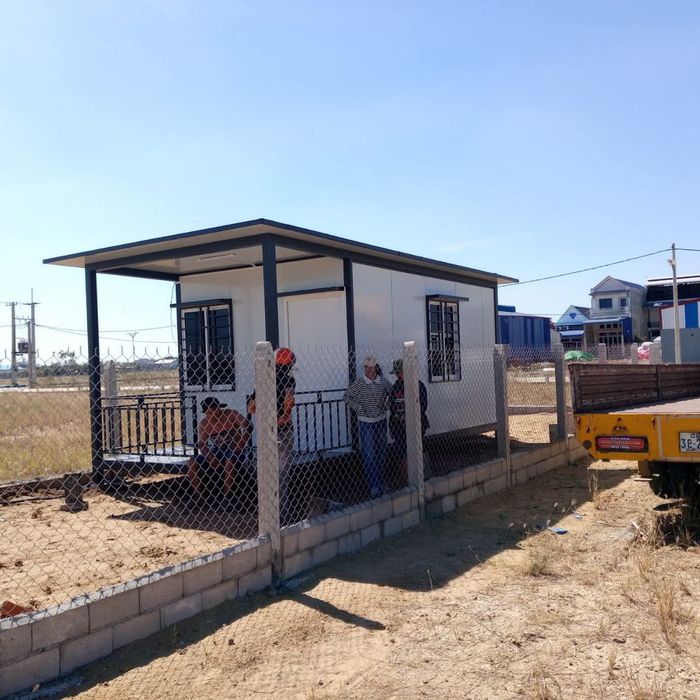 Vindem containere modulare