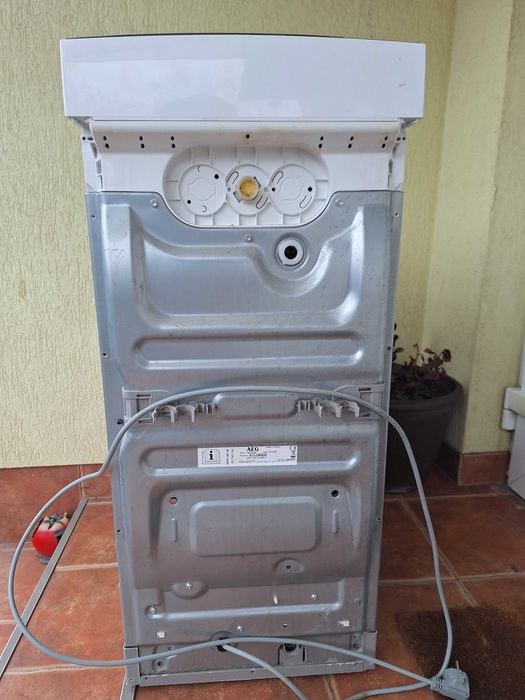 Masina de spalat  AEG  cu incarcare frontala/  Ax cuva  rupt
