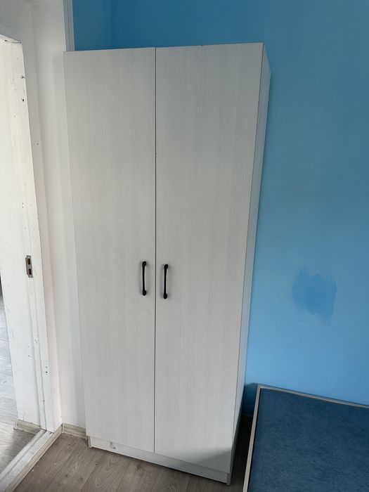 Шкаф шифоньер.