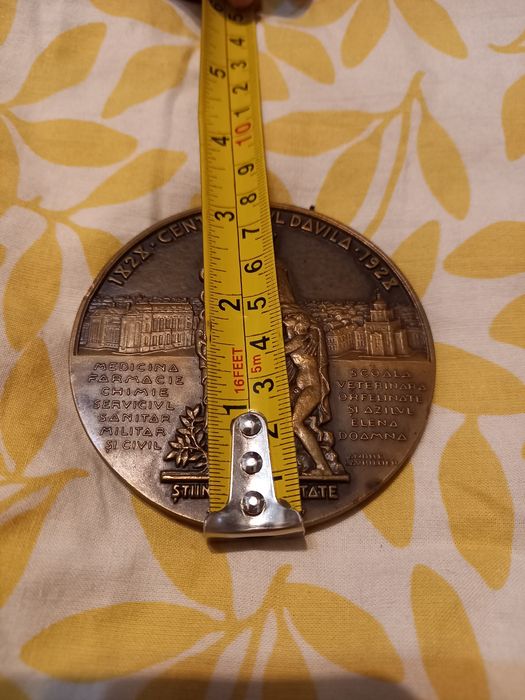 Moneda Carol Davila