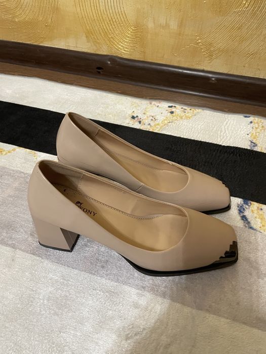 Вся обувь и туфли по 5000тг