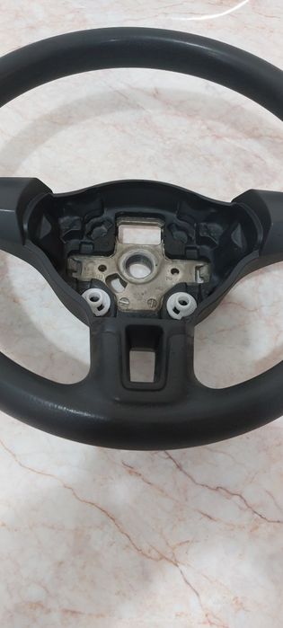 Vând volan Golf 6 fără comenzi în 3 spițe