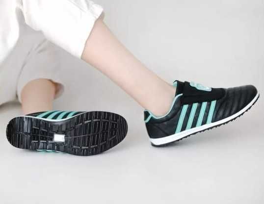 Кросовки новые 4500 38 размер