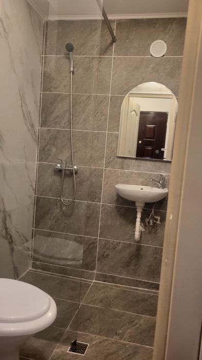 Garsoniera de închiriat