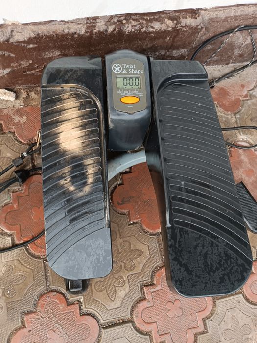 Тренажер для ног