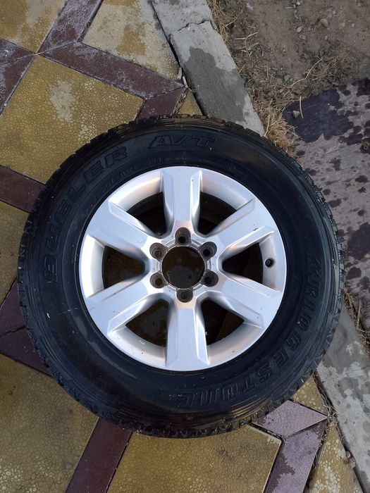 Покрышка с диской р17