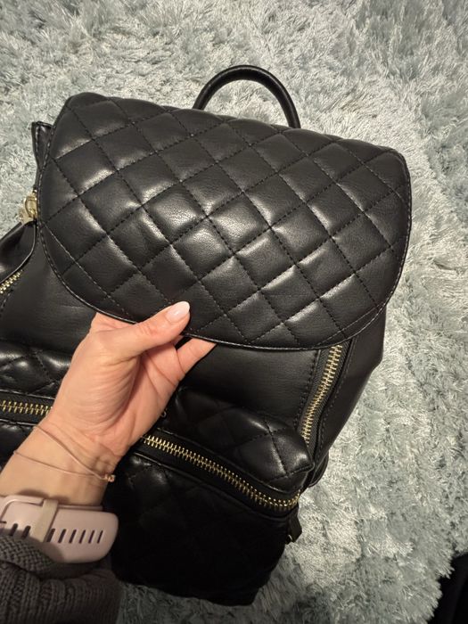 Чисто нова раница guess оригинална