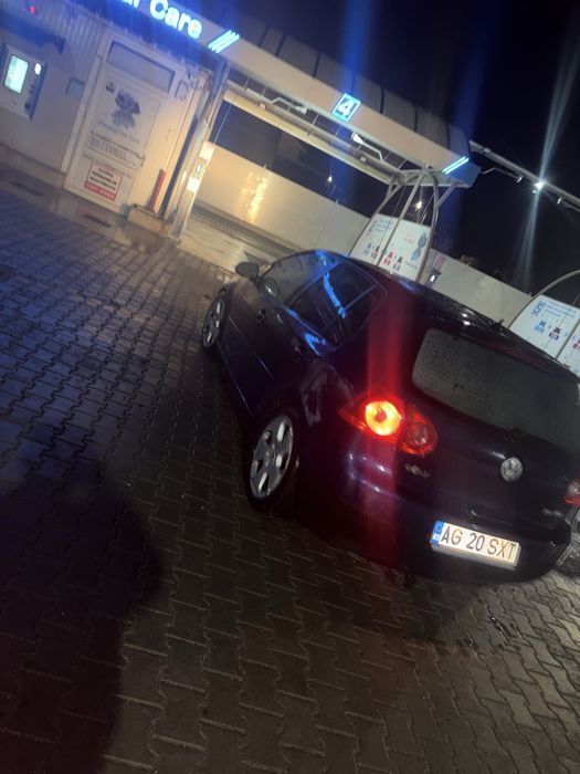 Masina golf 5 an 2006