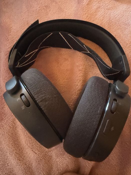 SteelSeries Arctis 7+ Wireless – Stare foarte bună