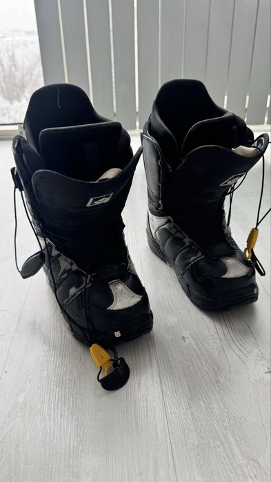 ботинки Burton для сноуборда 37 размер б/у