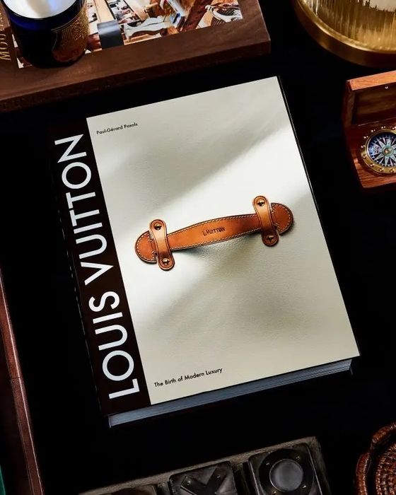 Книга Louis Vuitton Updated Edition
