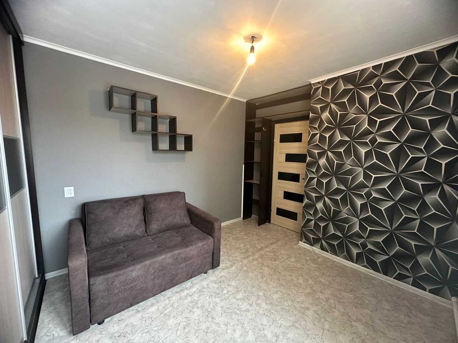 2 комнатная 20 мкр