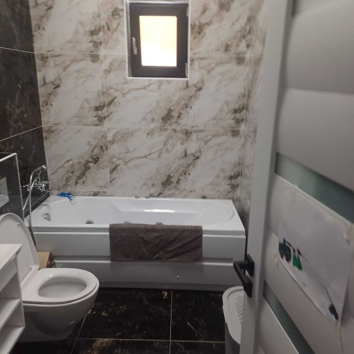 Vand casă la cheie în Corușu