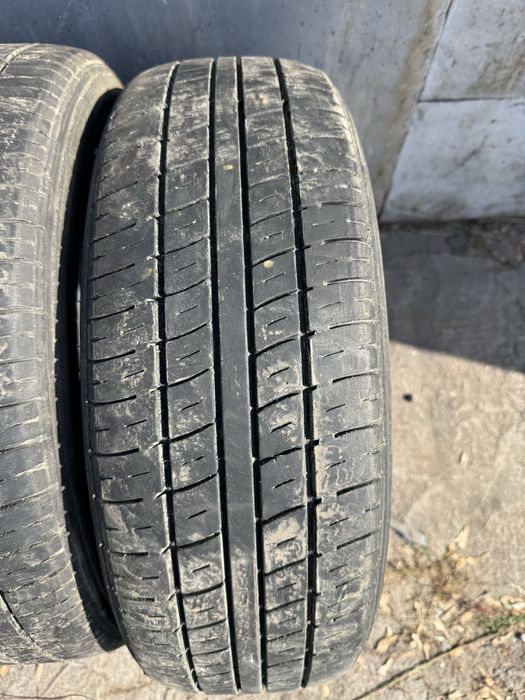 Шины R15 в отличном состоянии