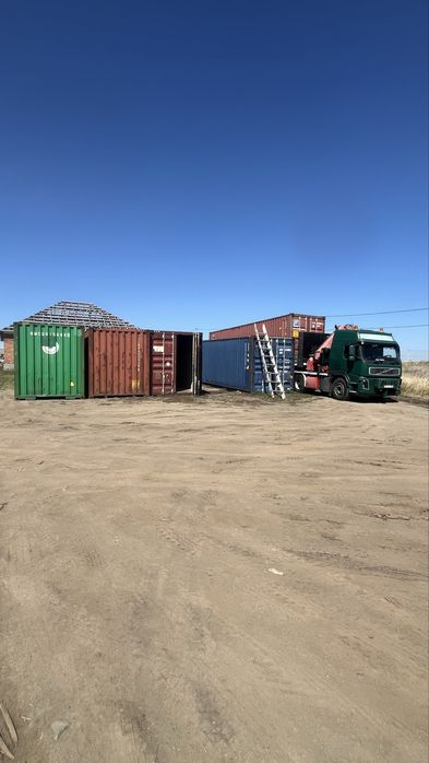 Продам 20 футовые контейнеры