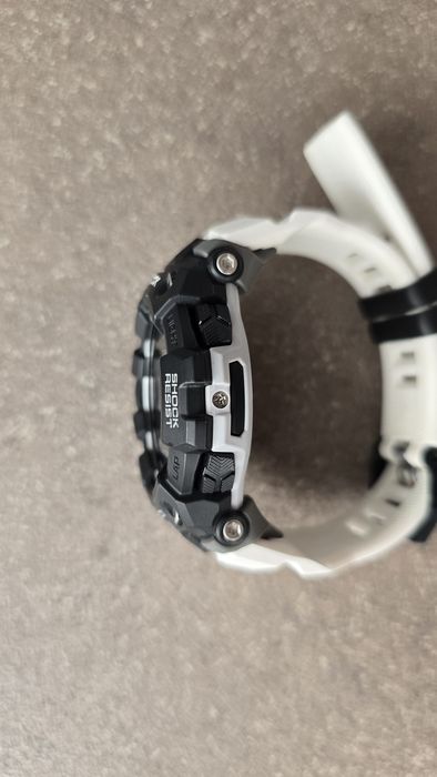 часовник Casio G-Shock GBD-100