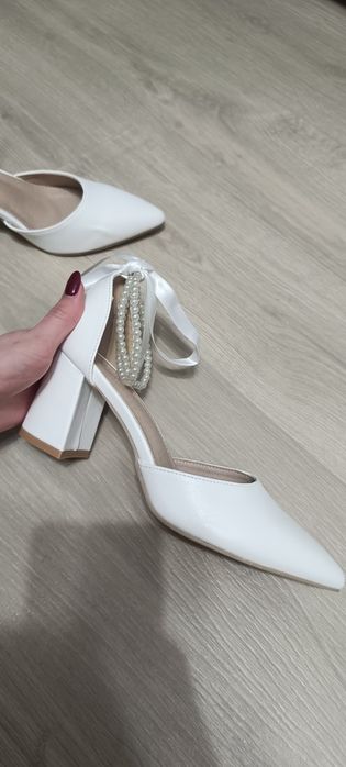 Продам туфли лодочки